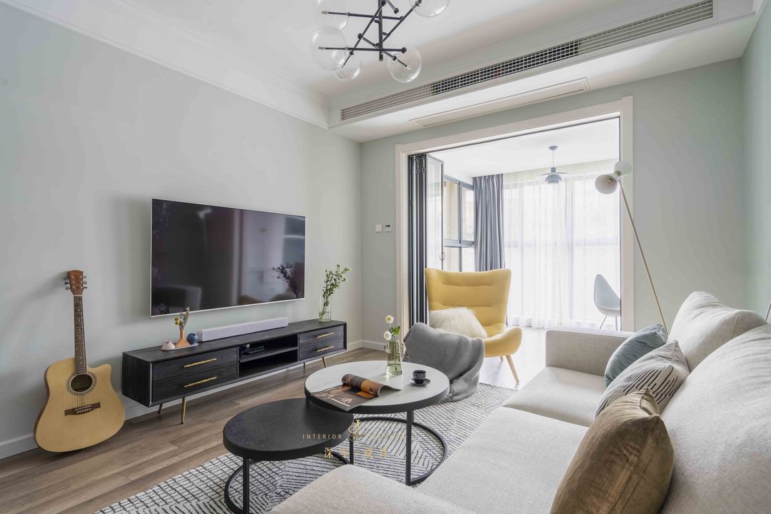 家有两个阳台，记得分一个给书房哦装修效果图片_1