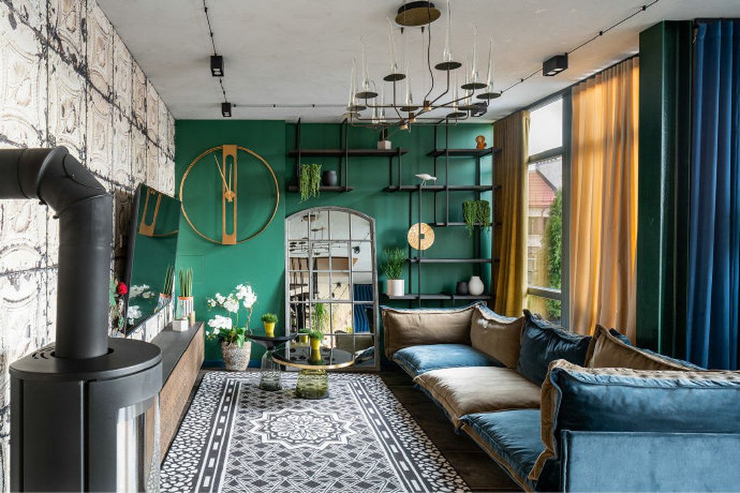 极具色彩魅力的工业风居所，个性十足的家装修效果图片_1