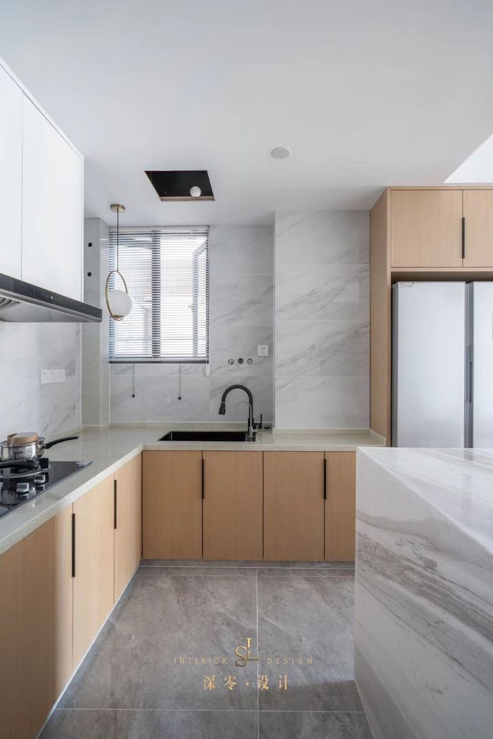 现实版“我家的客厅空无一物”装修效果图片_3