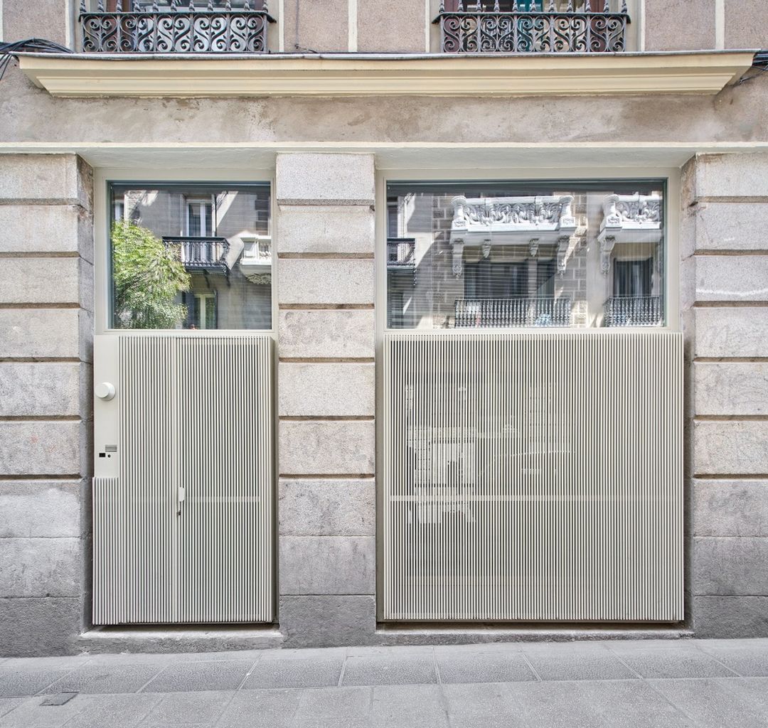 带有超现实地下花园的复式住宅 | Lucas y Hernández装修效果图片_1