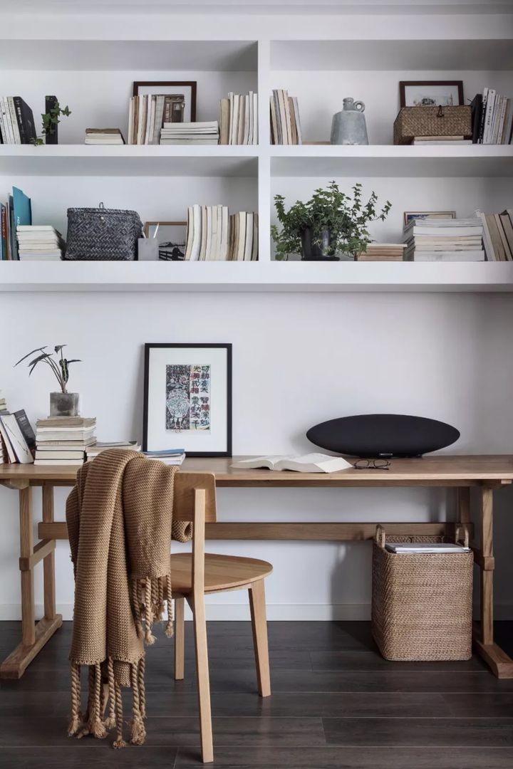 23张小户型简约书桌搭配设计，房间小可以参考装修效果图片_20