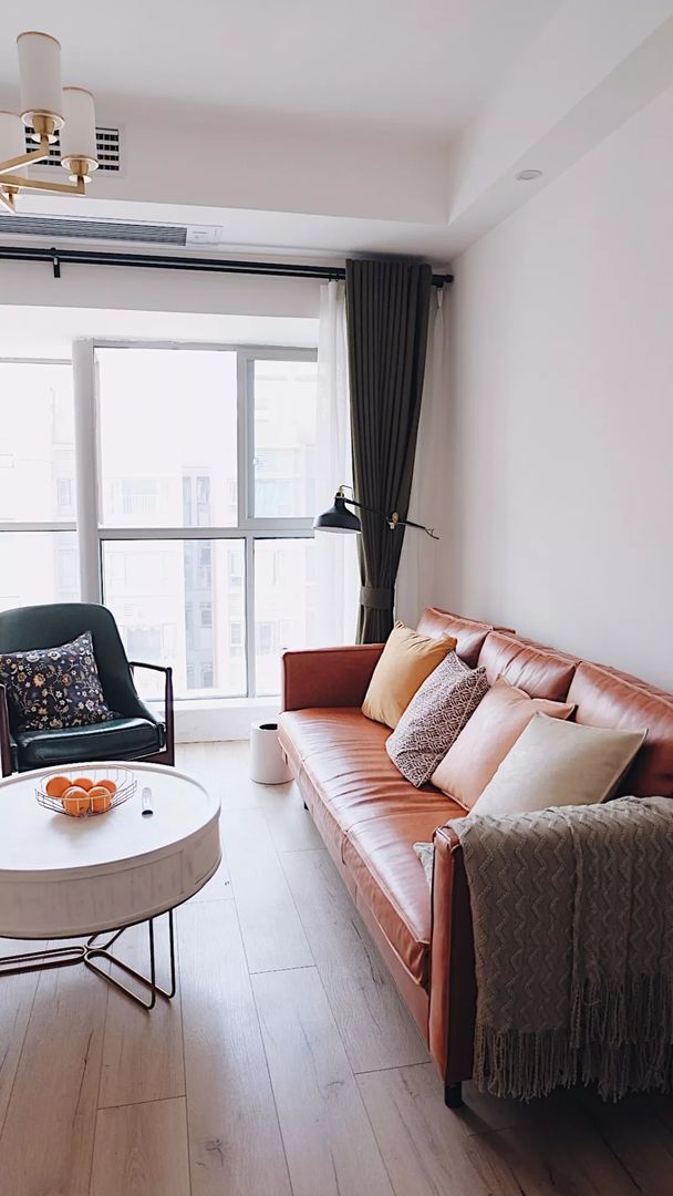 客厅摆上驼色沙发，轻松打造轻奢风装修效果图片_8