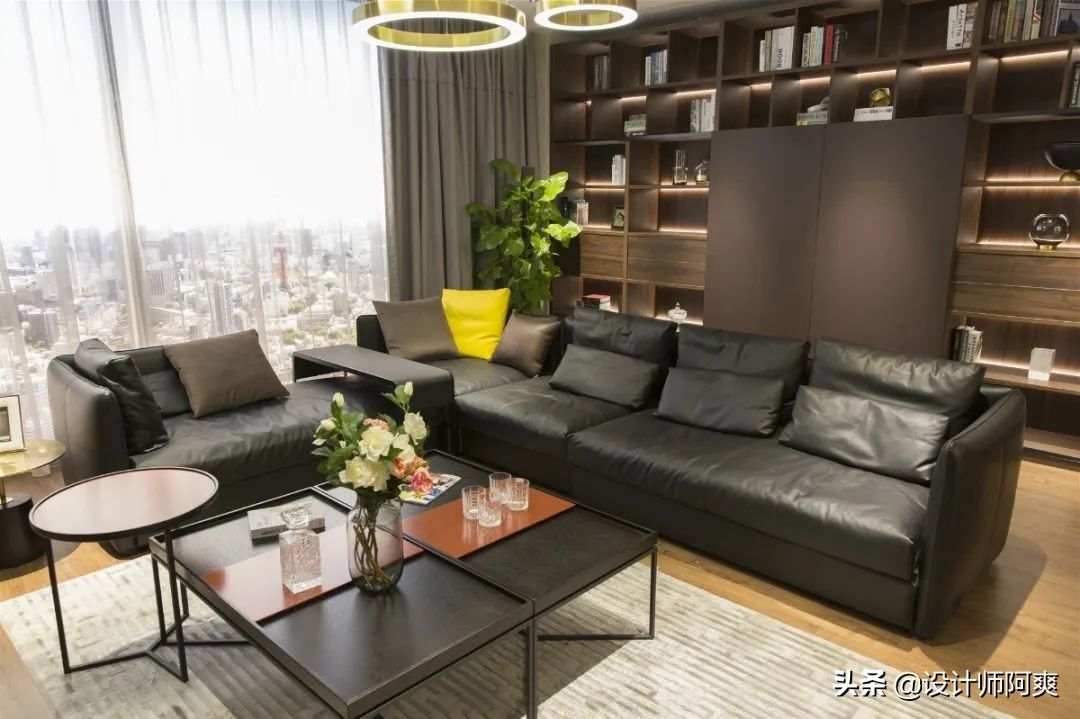 不会吧？你家客厅还在重复 沙发+电视+背景墙？这也太落伍了吧装修效果图片_12