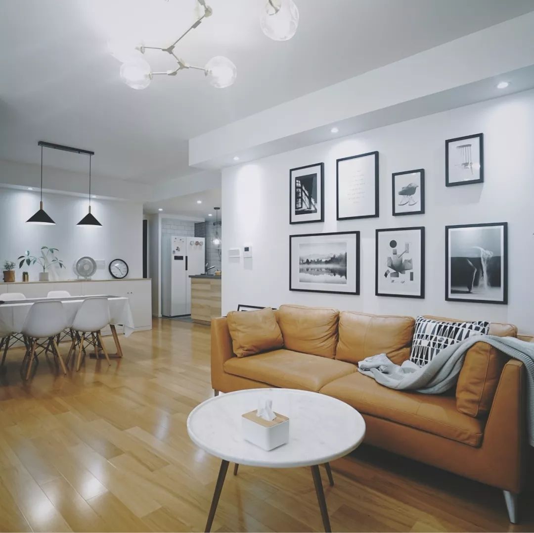 客厅摆上驼色沙发，轻松打造轻奢风装修效果图片_15