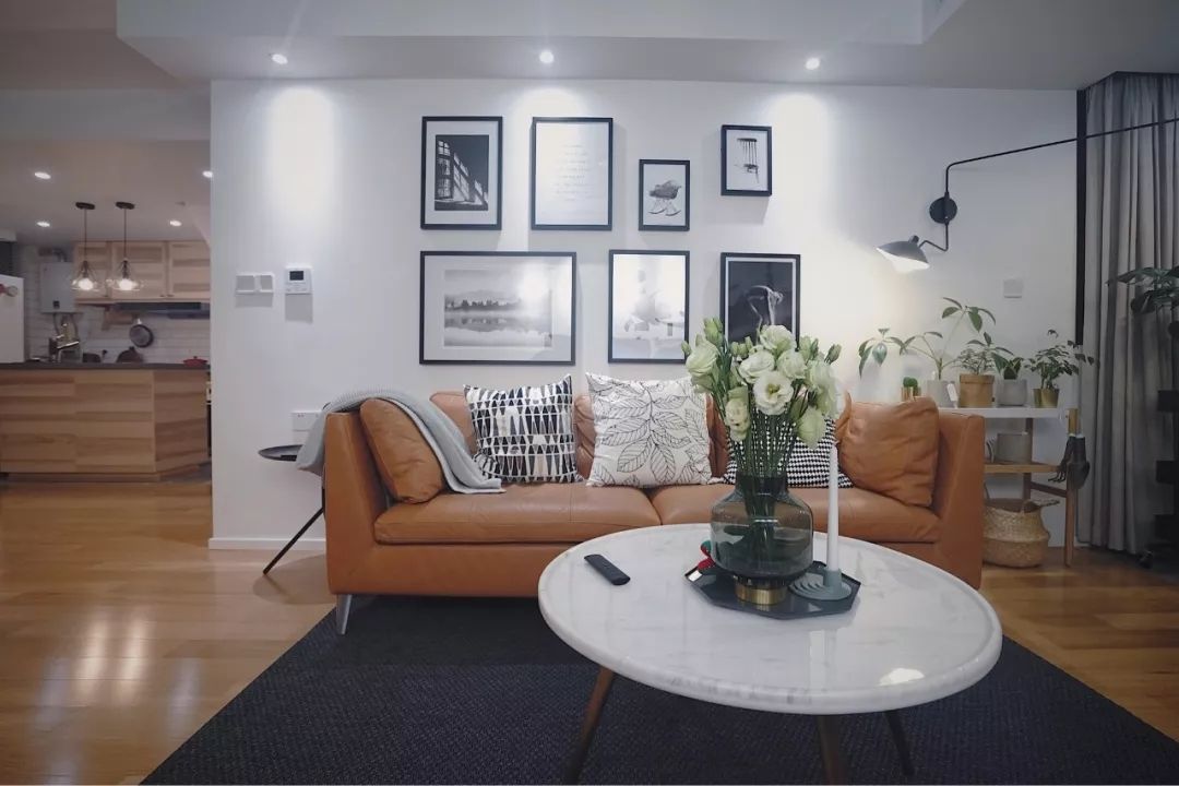 客厅摆上驼色沙发，轻松打造轻奢风装修效果图片_17