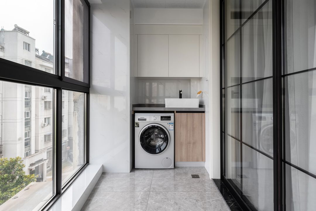 21张洗衣机+收纳柜搭配设计，这样的阳台才实用装修效果图片_9