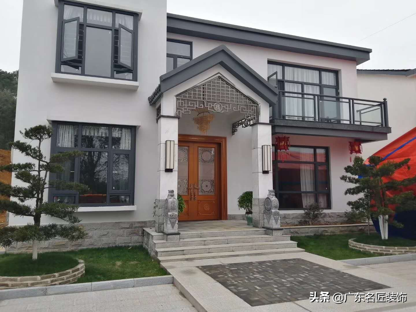 当地老板花200w自建新中式别墅，远离都市的桃源生活