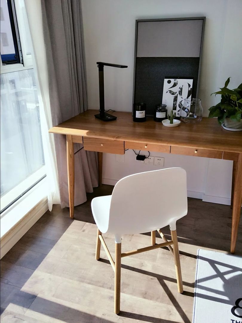 23张小户型简约书桌搭配设计，房间小可以参考装修效果图片_11