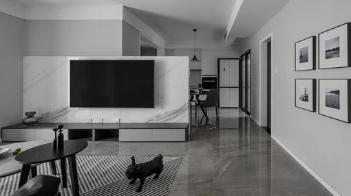 趣味变革：电视半墙隔断，玄关、餐厅、客厅形成一条完整洄游动线