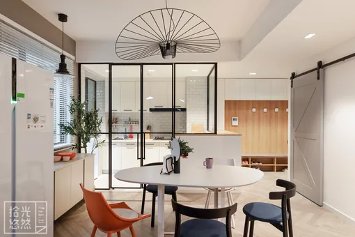 一家5口三代人住在人均20㎡的房里，他们却说“巴适得板”