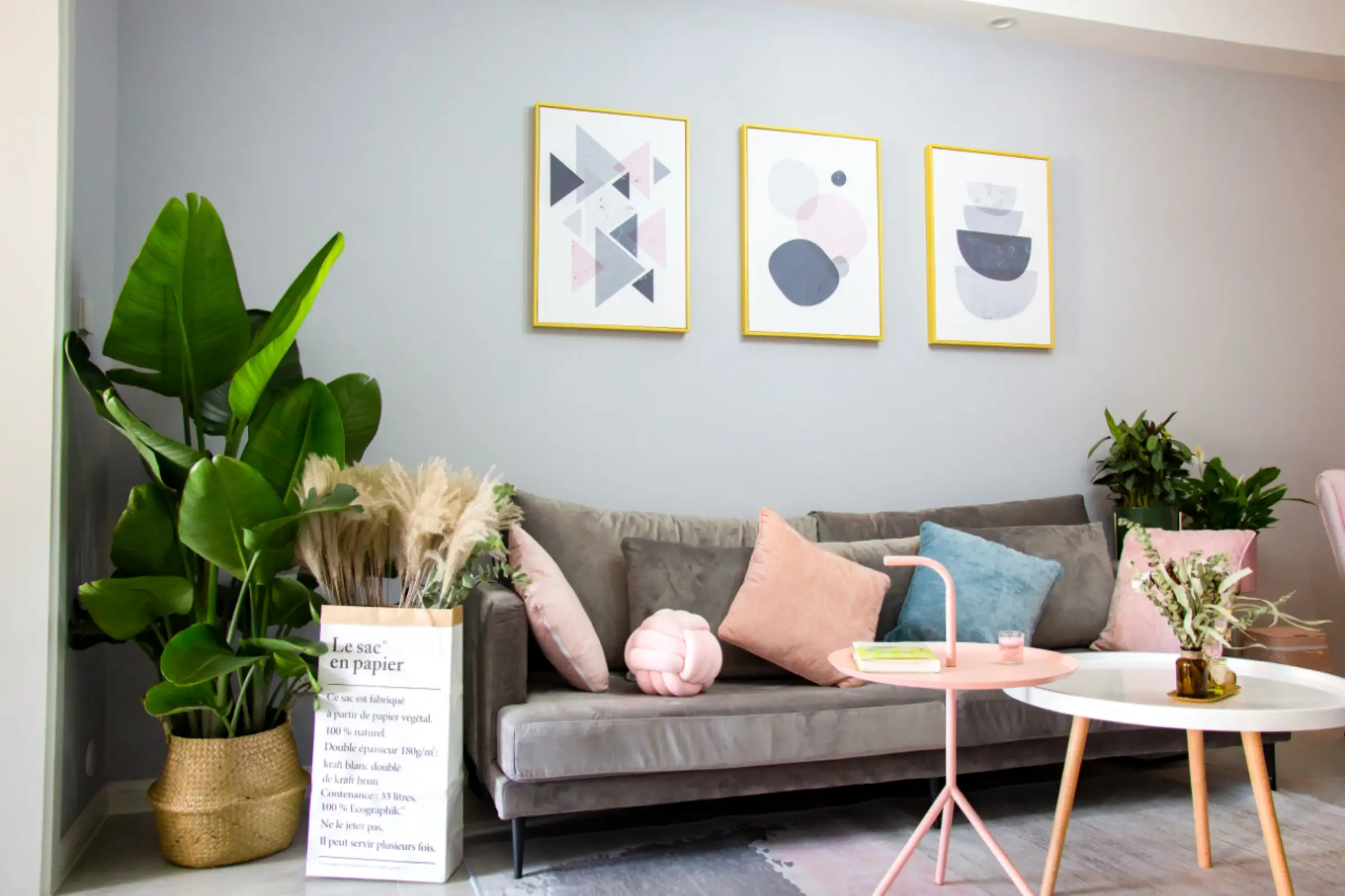 Ins感北欧风清新客厅，乳胶漆颜色怎么搭图片_5