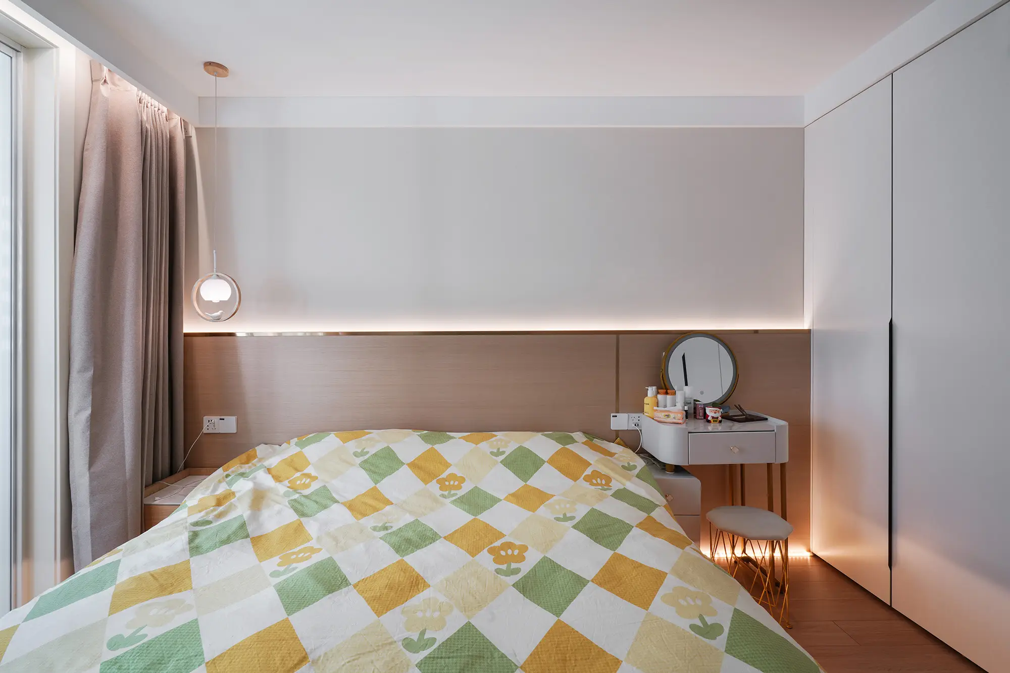 卧室乳胶漆可以怎么选？图片_0