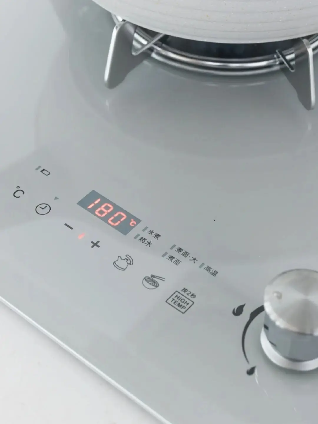 没想到吧！燃气灶也是有颜值区分的图片_1