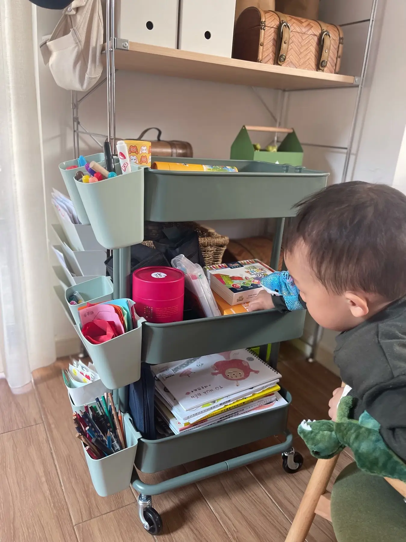 人手一辆的小推车变身手工车图片_0