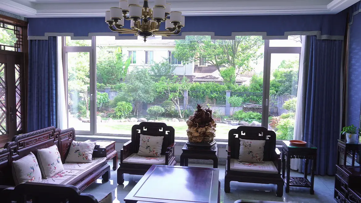 富春山居森普门窗实景图片_5