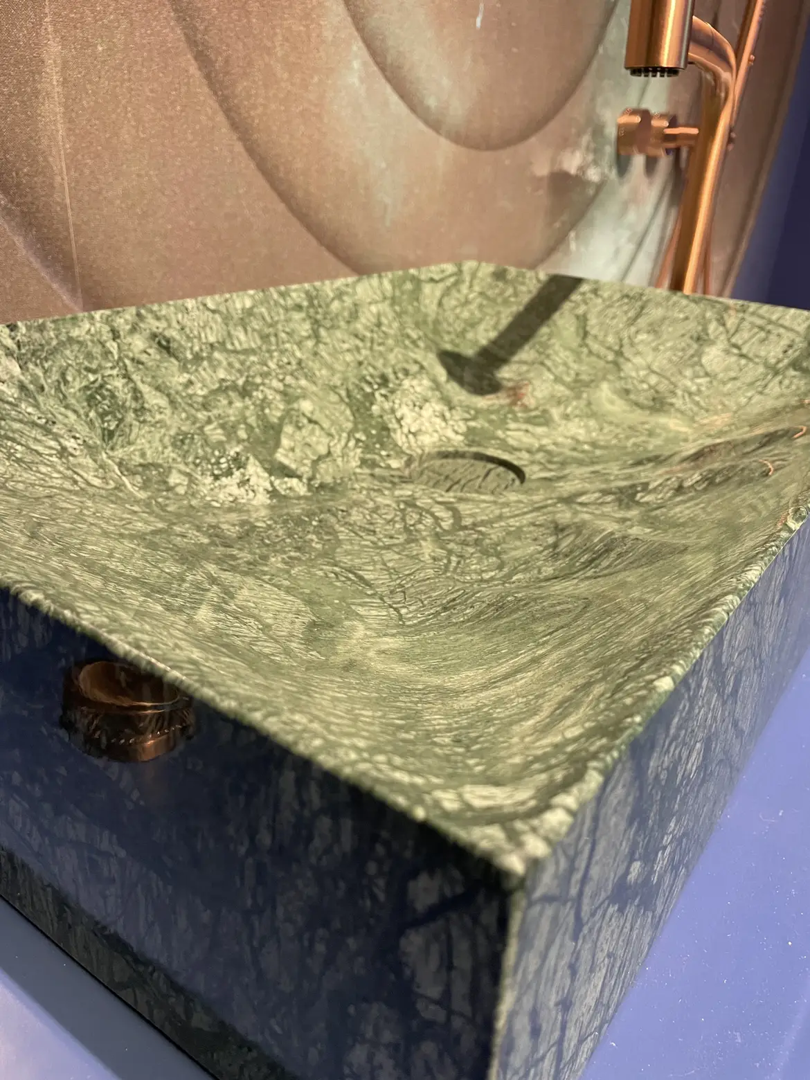 丹麦翡翠水波纹盆胆一体盆。图片_2