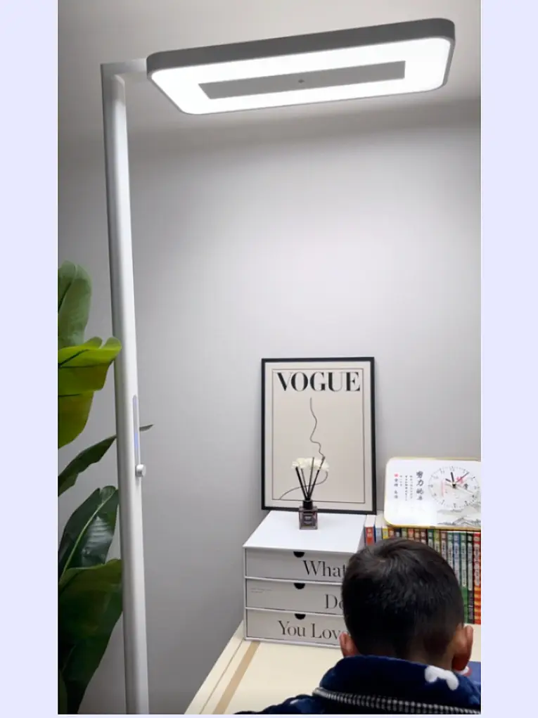 孩子护眼灯怎么选