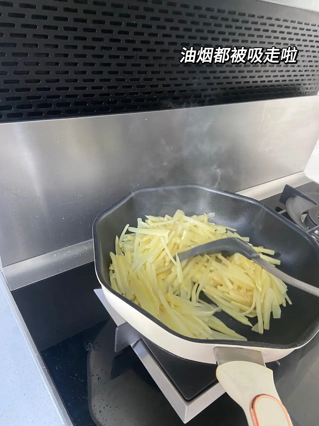 好喜欢我的黑白风小厨房图片_5