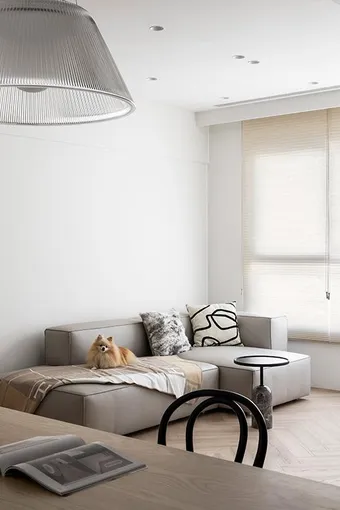 通透纯净法式风格，60㎡套二+书房样样齐全！