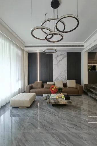 140㎡简约复式，&ldquo;收纳狂魔&rdquo;亲自设计，电视墙、阳台都不浪费