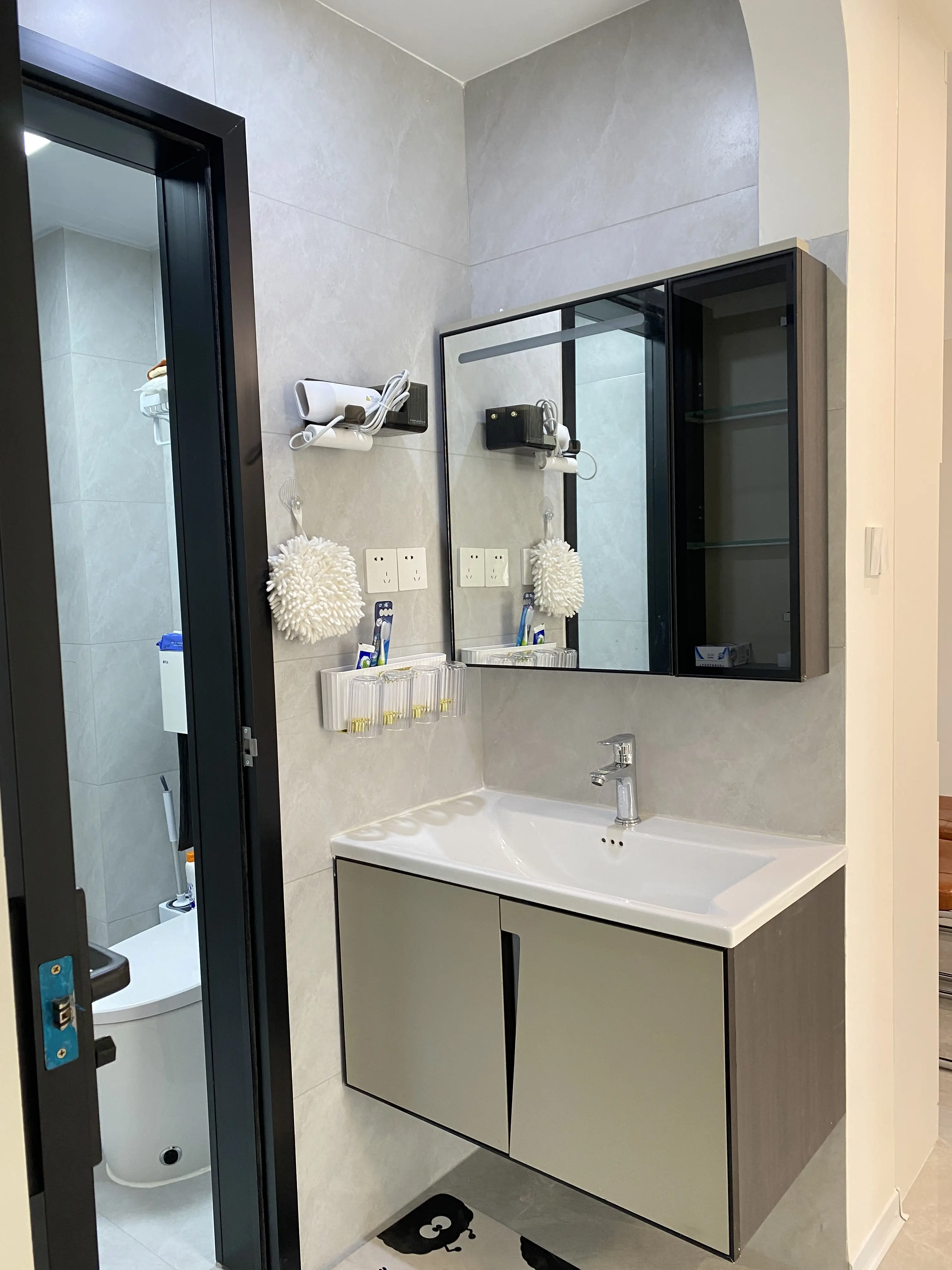 装修小白必看：罗马杆VS滑轨，谁更实用？图片_4