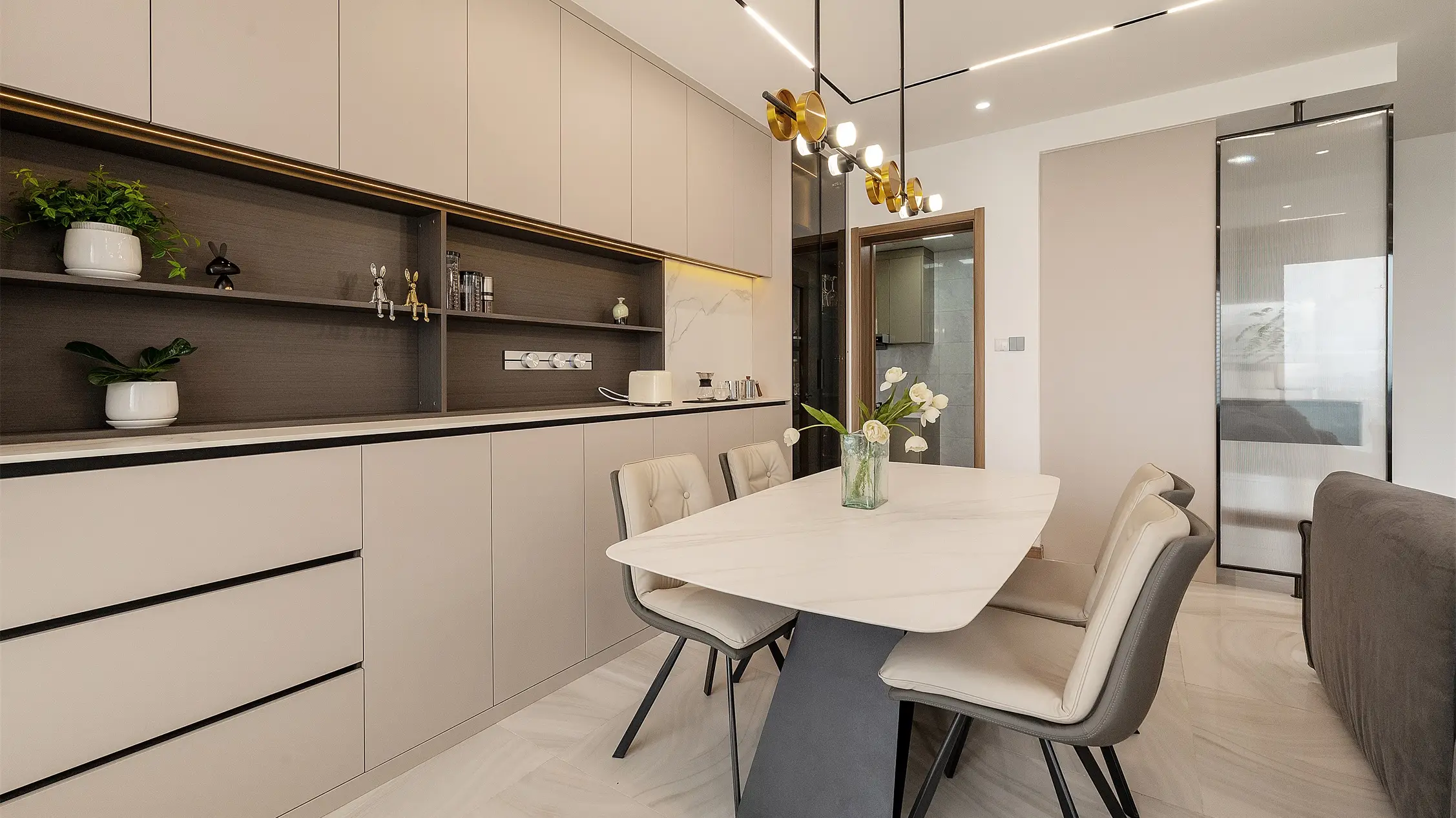 将空间充分利用，这样的餐厨设计快学起来吧！