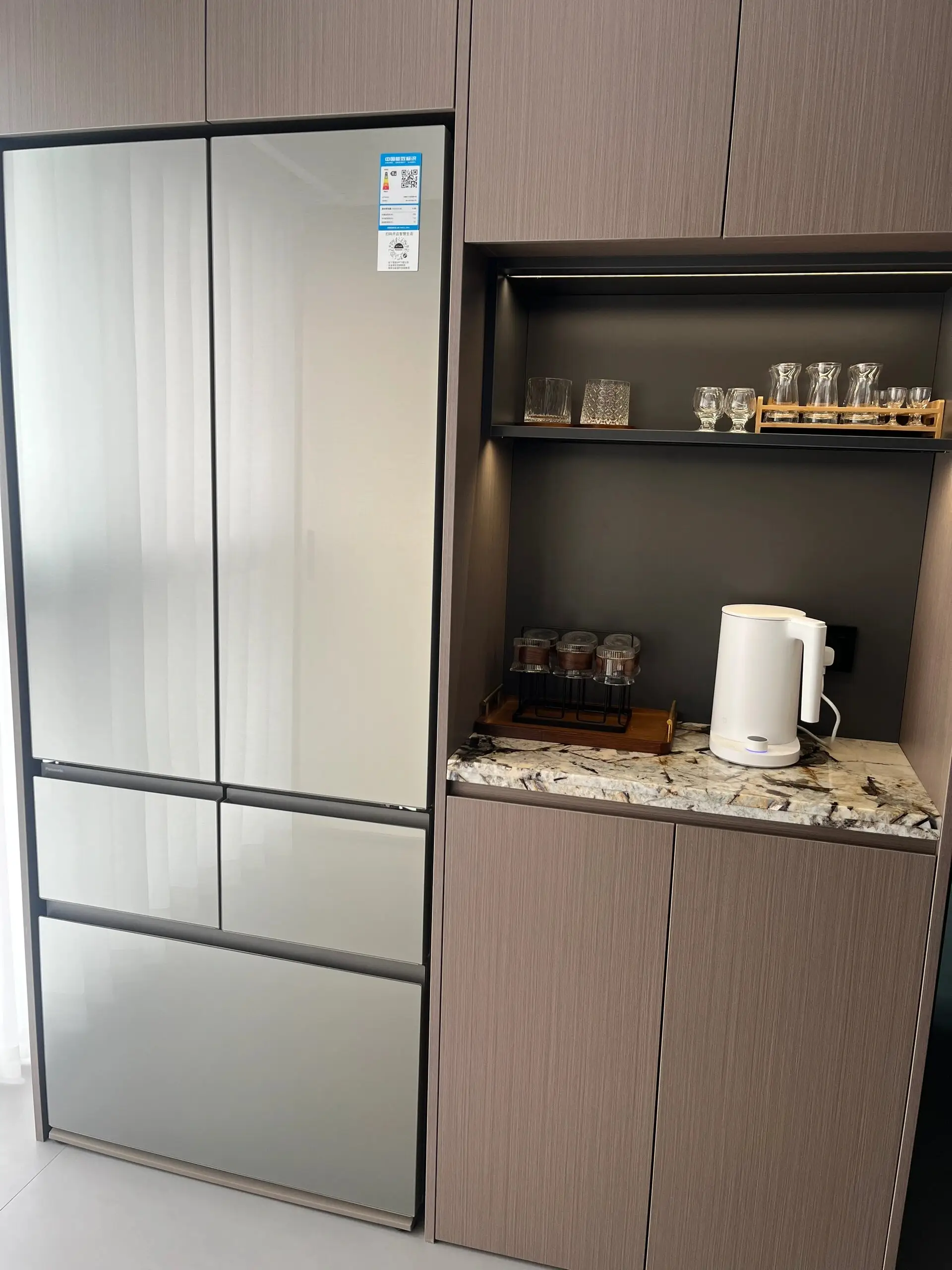 餐边柜+嵌入式冰箱实景图，心满意足💯💯图片_5
