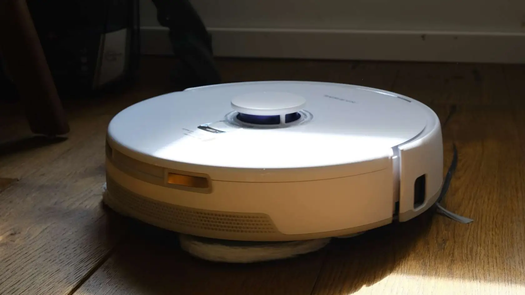 云鲸扫拖一体机又升级了！云鲸J4精准升级，开箱实测！