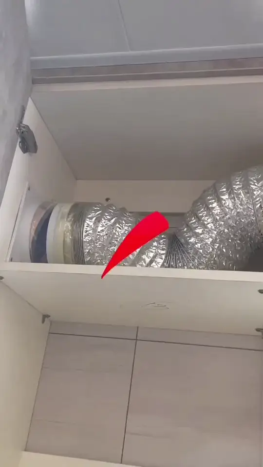 工人这样干活，这不存糊弄你吗！