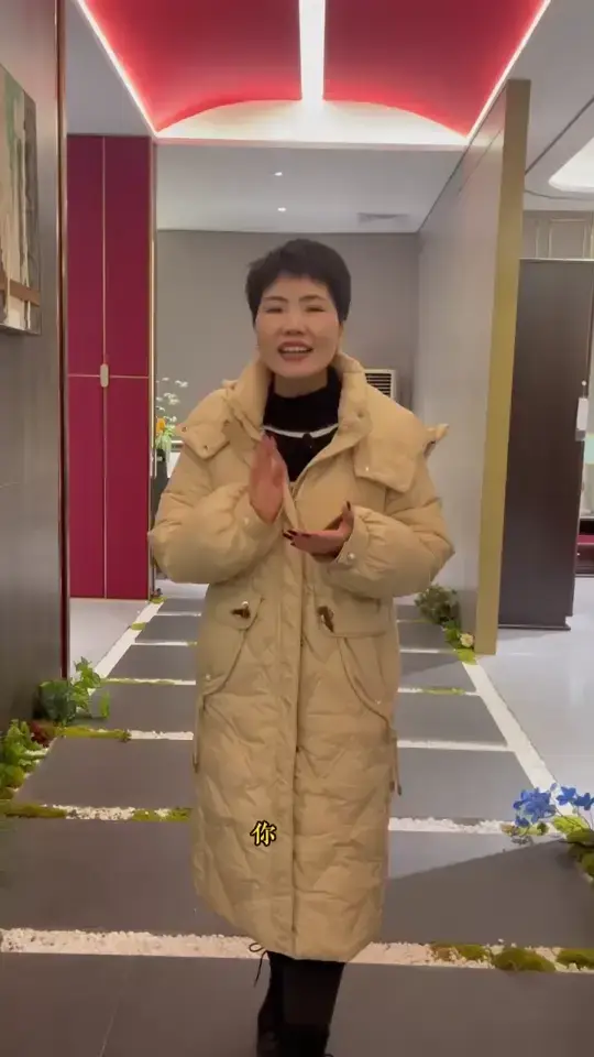 你还没找到合适的圆餐桌吗？看看这款吧