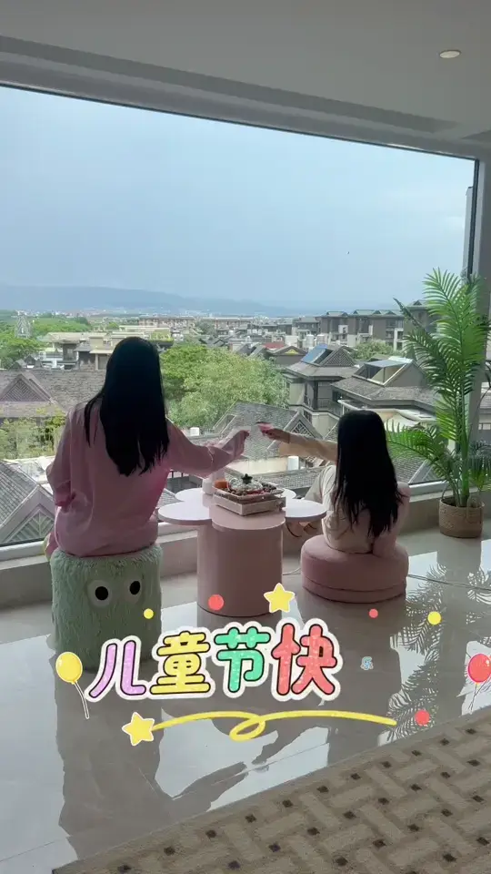 和闺蜜住隔壁！把小吃铺搬回家给她一个惊喜